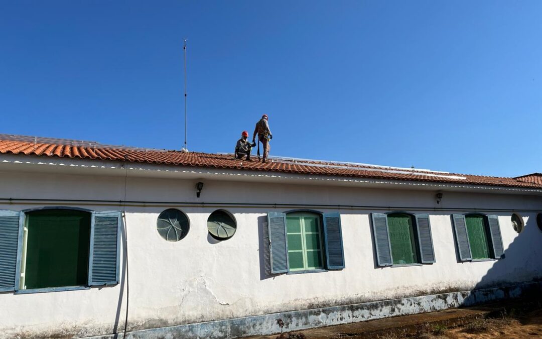 Instalação de placas de energia solar